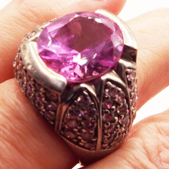 BLOOMING PINK SPINEL QUARTZ CUSHION CUT WITH PINK PAVE CRYSTALS SZ. 7 RING G